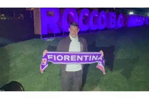 La Fiorentina Accoglie Il Suo Nuovo Attaccante Belotti Arrivato Al