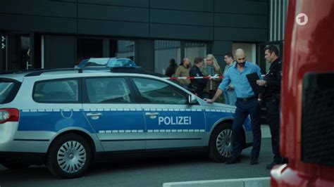 IMCDb Org 2006 Volkswagen Passat Variant B6 Typ 3C In Tatort