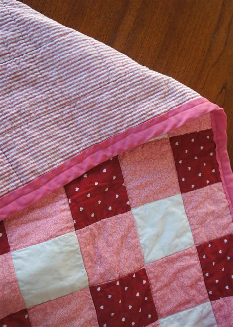 Hardly Housewives: A Handmade Baby Quilt