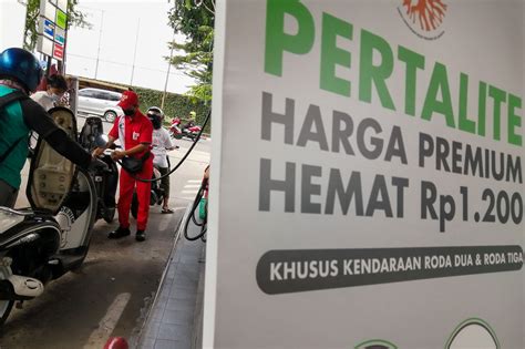 FOTO Luncurkan Program Langit Biru Pertamina Jual Pertalite Dengan