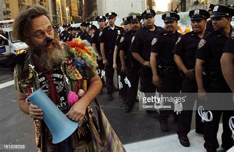 Vermin Supreme Photos And Premium High Res Pictures Getty Images