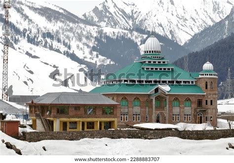 Sonamarg Kashmir India March 17 2023 Stock Photo 2288883707 | Shutterstock