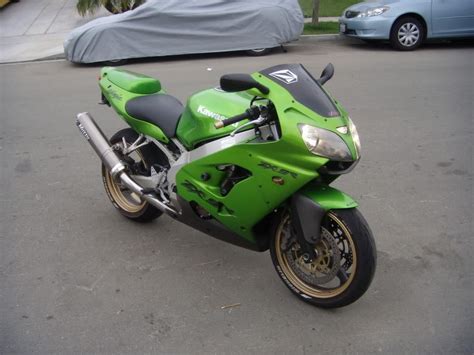 2001 Kawasaki ZX 9R Ninja Moto ZombDrive