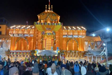 Badrinath Dham All Set To Open Doors For Devotees Today