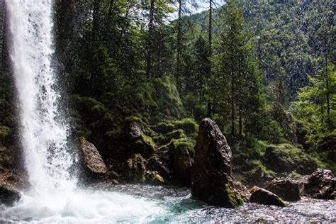 Slap Peri Nik U Sloveniji Odli Na Ideja Za Vikend Izlet Ena Hr