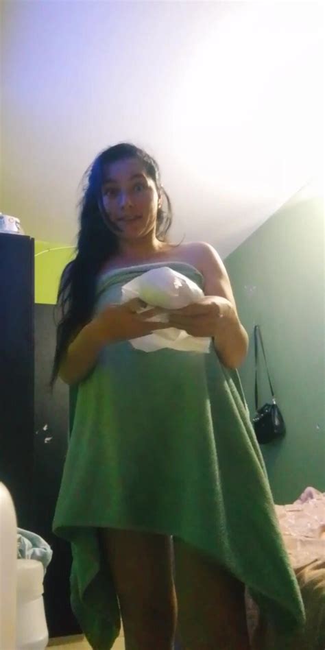 ENF Towel Oops Nude ThisVid