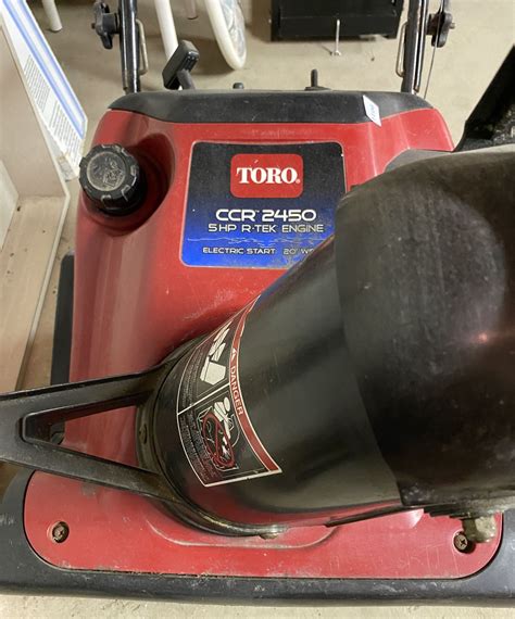 TORO CCR 2450 5 HP SNOWBLOWER