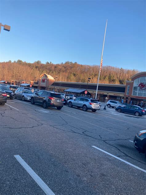 Big Y 504 Winsted Rd, Torrington, CT 06790 - superpages.com