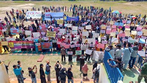 Warga Rempang Gelar Aksi Solidaritas Tolak Relokasi Dan Bantah