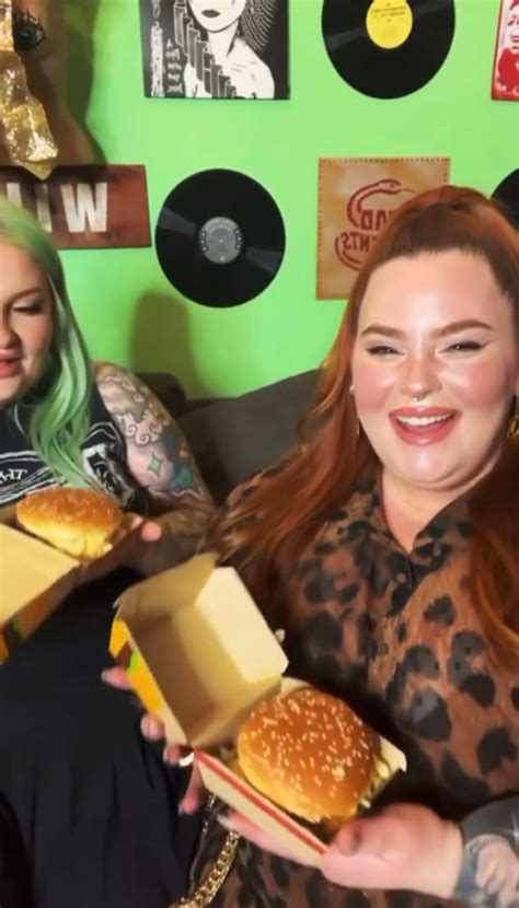 Tess Holliday Tries Her First Big Mac After Body Shaming Comments