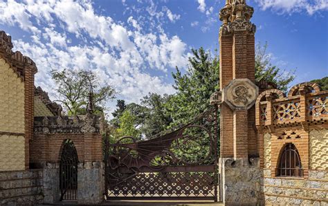 BusGarraf Visita El Palacio Real De Pedralbes En Barcelona