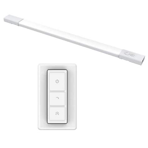 Feit Electric 20 5 In Fits 24 In Cabinet Plug In Linkable