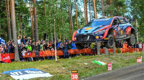 Rallye de Belgique Ott Tänak en tête après la 2e journée et l abandon