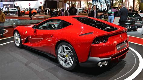 Ferrari 812 Superfast specs, 0-60, quarter mile, lap times ...