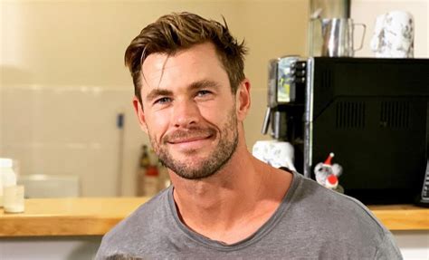 Chris Hemsworth Shares A Sweet Photo Of His Christmas Celebrations