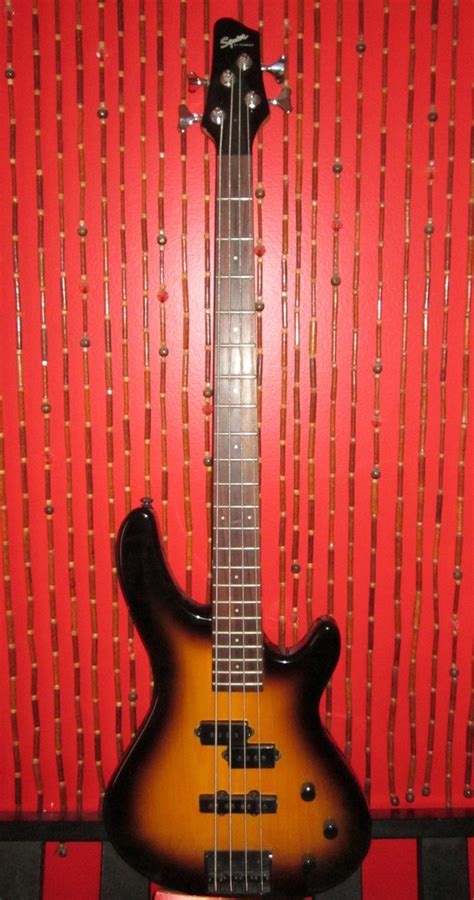 Washburn Tobacco Burst P J Bass With Dimarzio Pickups And A 22 Fret P Bass Neck Bass Guitar