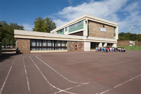 Ecole Elémentaire Léon JOUHAUX Nos équipements Ville de Lille