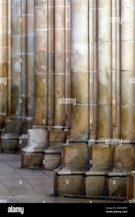 Batalha Monastery. Late Gothic architecture, intermingled with the ...