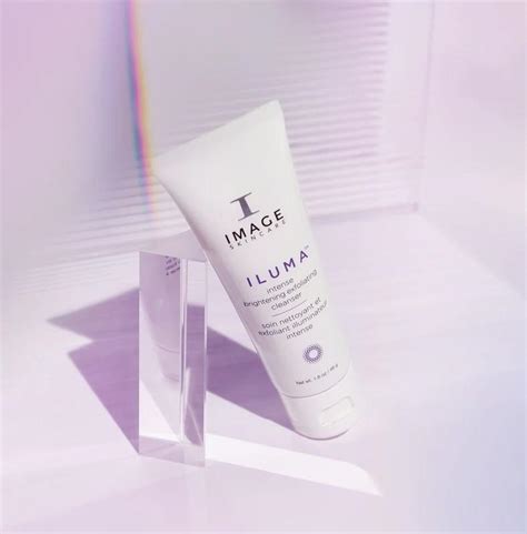 Осветляющий эксфолиирующий клинсер image skincare iluma intense ...