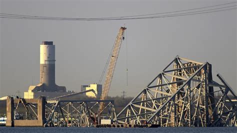 Baltimore Bridge Collapse Cranes Arrive To Begin Wreckage Removal Larongenow