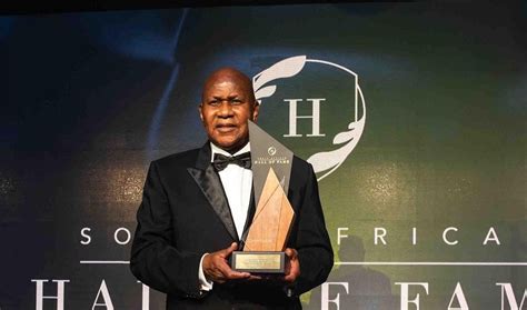 Legendary Dr. Kaizer Motaung inducted into SA Hall of Fame | Bona Magazine