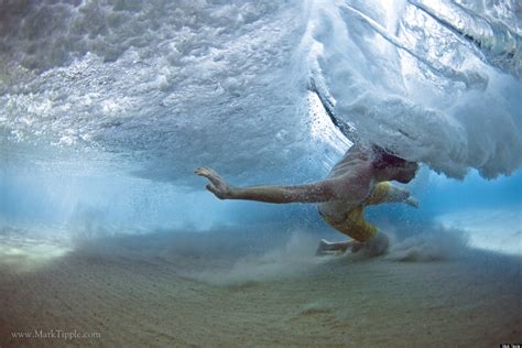 Underwater Photos: Mark Tipple Makes Us Crave The Waves