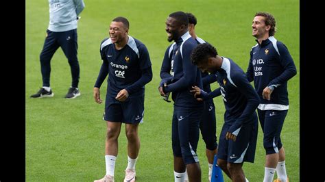 L Entra Nement Des Bleus J Du Match Contre L Autriche I Kingsley