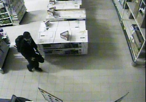 Canadian Tire Suspect Images Released 3 Photos