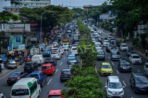 Kemacetan Kota Bandung Saat Libur Panjang ANTARA Foto