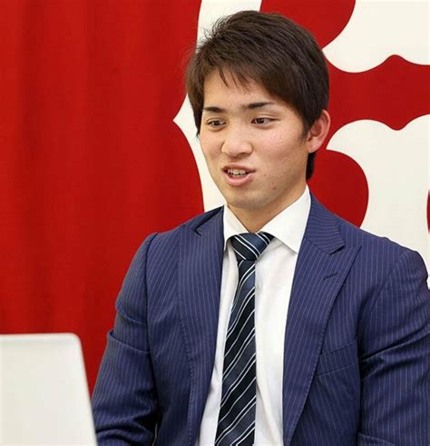 写真：巨人・高橋優貴が20％減でサイン 新背番号「47」に「期待を受け止めたい」 東スポweb