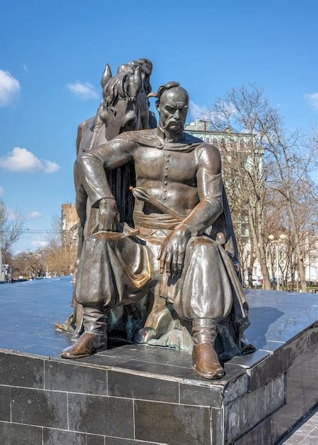 Monumento A Ataman Golovaty En Odessa Ucrania Foto Premium