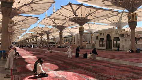 Masjid Al Nabawi Umbrellas