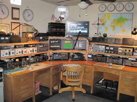 Diy Ham Radio Desk - The Ham Radio Shack | Ham radio, Radio shack ...