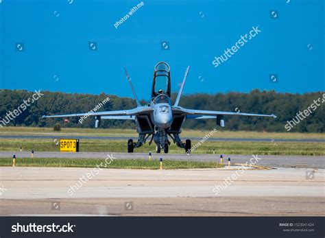 66 Nas Oceana Air Show Images Stock Photos Vectors Shutterstock