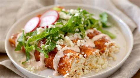 Red Enchiladas With Queso Fresco Recipe QueRicaVida