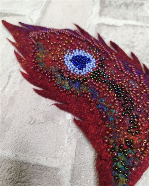 Peacock feather brooch Bird feather brooch Felted Textile | Etsy