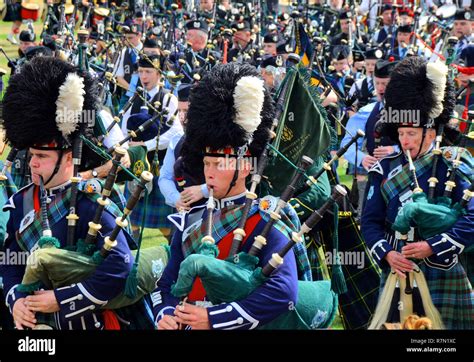 Scottish Pipe Band Parade Hi Res Stock Photography And Images Alamy