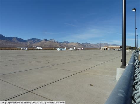 Inyokern Airport (IYK) Photo