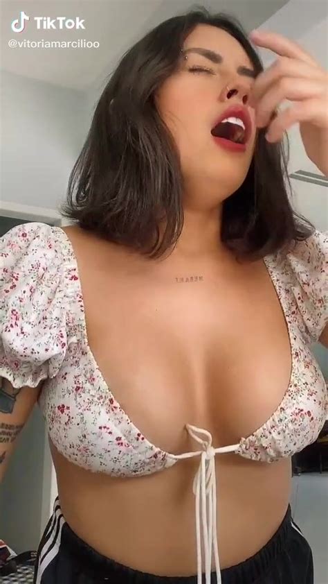 Hot Vitoria Marcilio Shows Cleavage In Floral Crop Top Braless