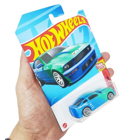 Đồ Chơi Mô Hình Siêu Xe Hot Wheels C4982 205 250 07 Ford Mustang FAHASA