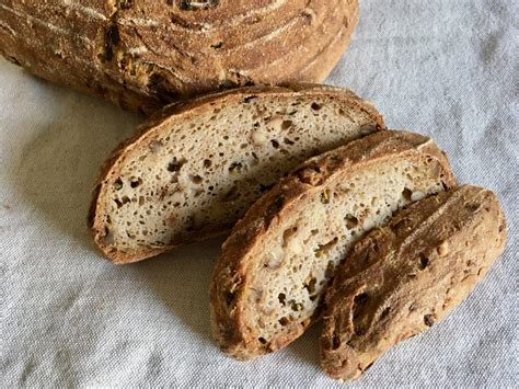 Zucchini Walnuss Brot Glutenfrei Meergruenes Brot Und Meer