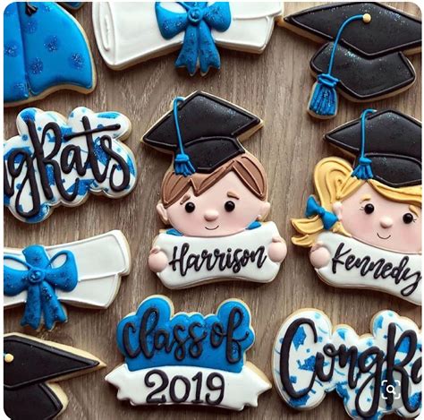 Pin By Terry Dobbs On Graduation Cookies And Treats Graduation Cookies Cookie Decorating