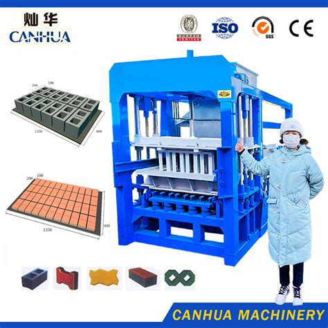 Qt5 15 Automatic Concrete Block Molds Machine To Make Cement Blocks