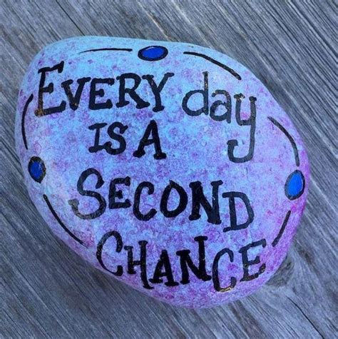 35 Awesome Painted Rocks Quotes Design Ideas | Rock painting designs ...