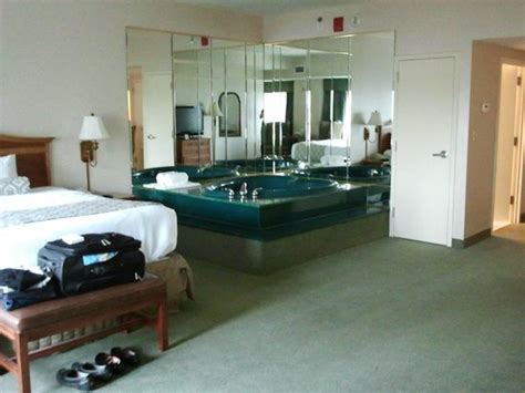 Jacuzzi Tubs: St Louis Hotels With Jacuzzi Tubs In Room