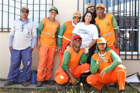 Dia do Gari e da margarida profissionais são homenageados pela