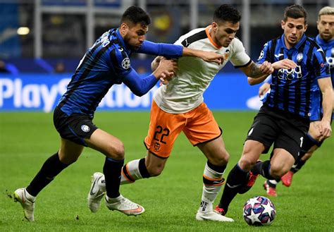 Veja Fotos De Atalanta X Valencia Pela Liga Dos Campe Es Gazeta Esportiva