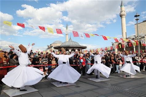 Mevlana ve ailesinin Konyaya gelişinin 796 yılı kutlanıyor Hibya