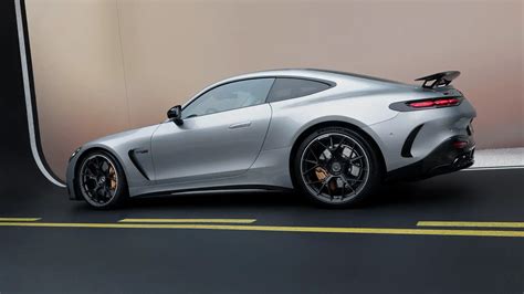 Mercedes Amg Gt Unveiled Drive