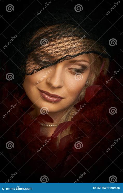 Belle Jeune Femme Verticale Photo Stock Image Du Blonde Beau